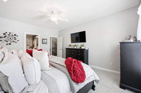 Tiny photo for 6704 Knoll View Court, Powell, OH 43065 (MLS # 226002927)