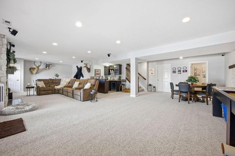 Tiny photo for 6704 Knoll View Court, Powell, OH 43065 (MLS # 226002927)