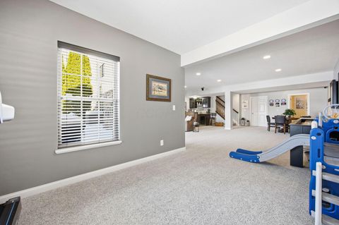 Tiny photo for 6704 Knoll View Court, Powell, OH 43065 (MLS # 226002927)