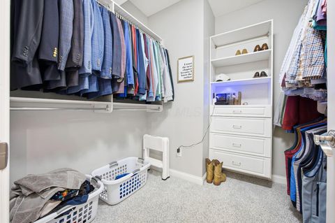 Tiny photo for 6704 Knoll View Court, Powell, OH 43065 (MLS # 226002927)