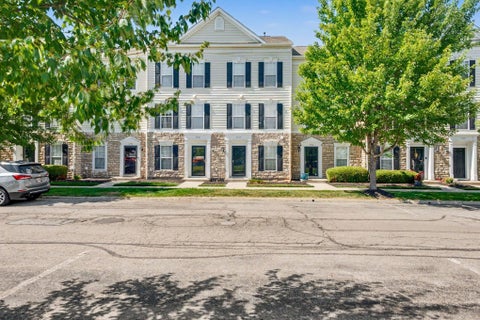 Photo of 5566 Rainbow Falls Street, Dublin, OH 43016 (MLS # 226025632)