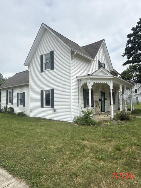 Photo of 121 W Center Street, London, OH 43140 (MLS # 226027205)