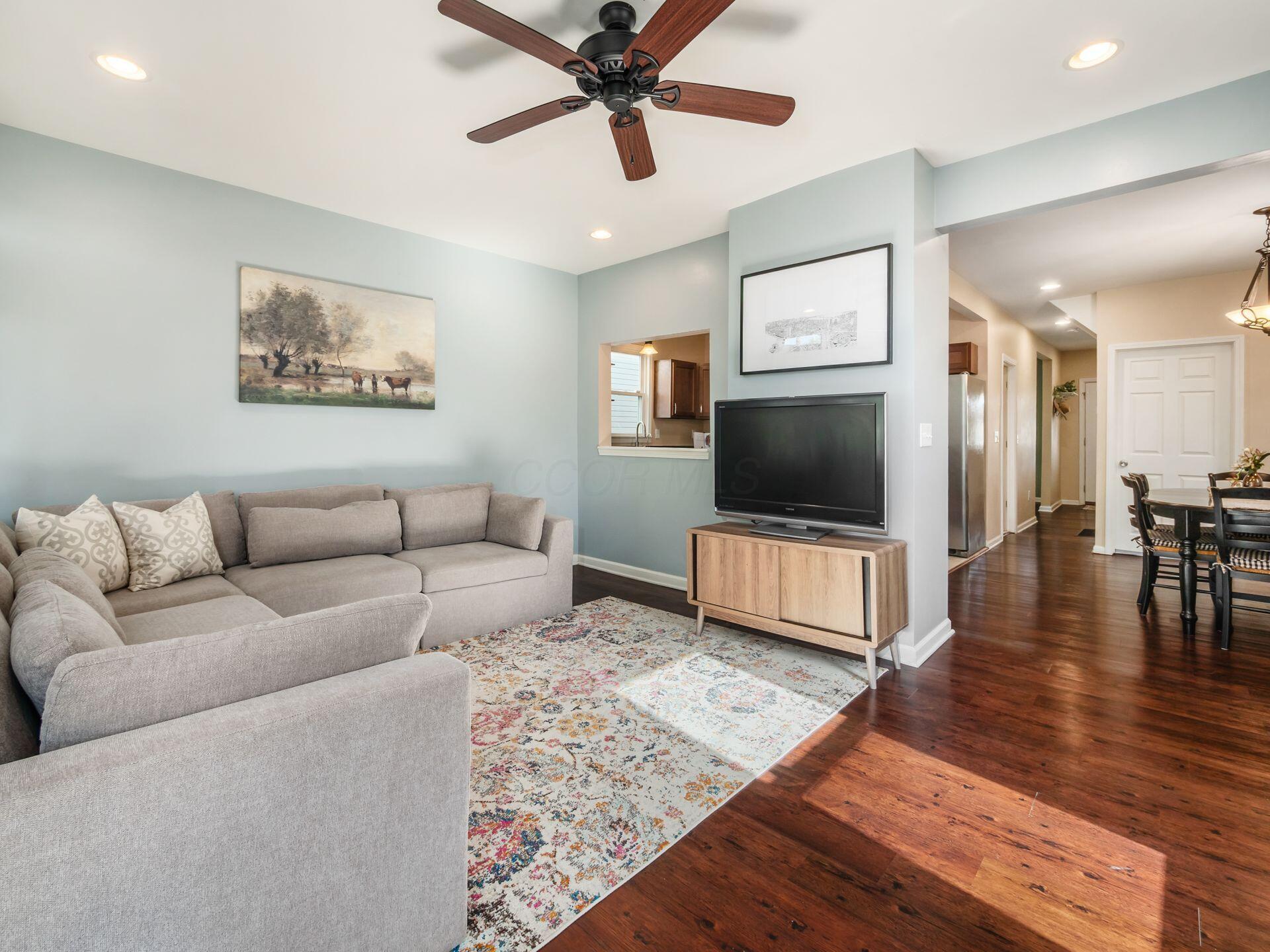 387 E Gates Street, Columbus, Ohio image 17