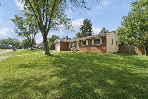 Tiny photo for 3723 Capistrano Way, Grove City, OH 43123 (MLS # 226035247)