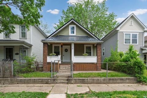 Photo of 238 E Barthman Avenue, Columbus, OH 43207 (MLS # 225013269)