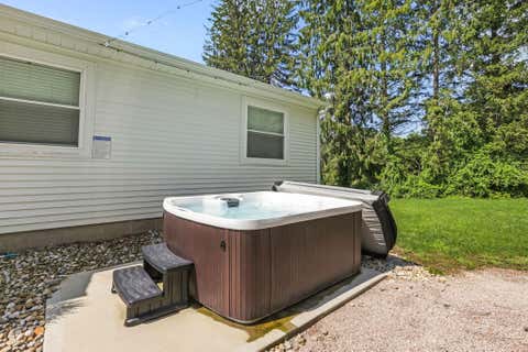 Tiny photo for 25816 Goosecreek Road, McArthur, OH 45651 (MLS # 226031540)