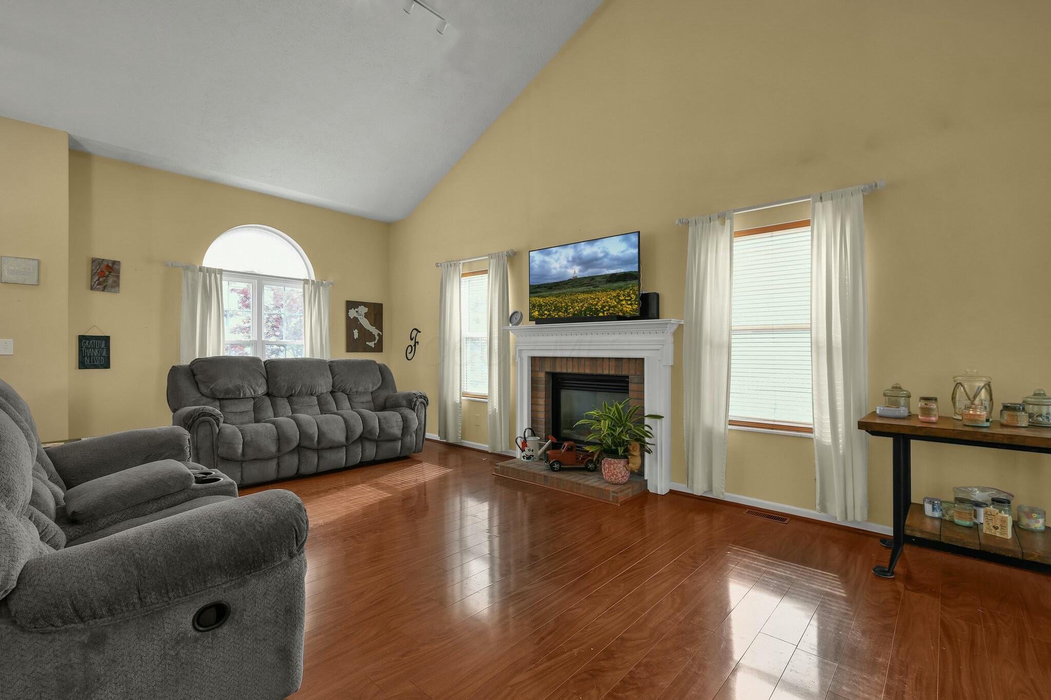 576 Monroe Drive, Ashville, Ohio image 6
