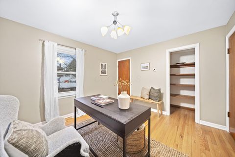 Tiny photo for 98 Blenheim Road, Columbus, OH 43214 (MLS # 225045578)