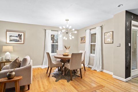 Tiny photo for 98 Blenheim Road, Columbus, OH 43214 (MLS # 225045578)