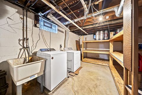 Tiny photo for 98 Blenheim Road, Columbus, OH 43214 (MLS # 225045578)