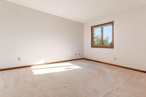 Tiny photo for 8670 Craigston Court, Dublin, OH 43017 (MLS # 226003015)