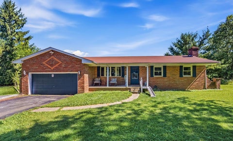 Photo of 6890 Refugee Road, Pickerington, OH 43147 (MLS # 226024214)