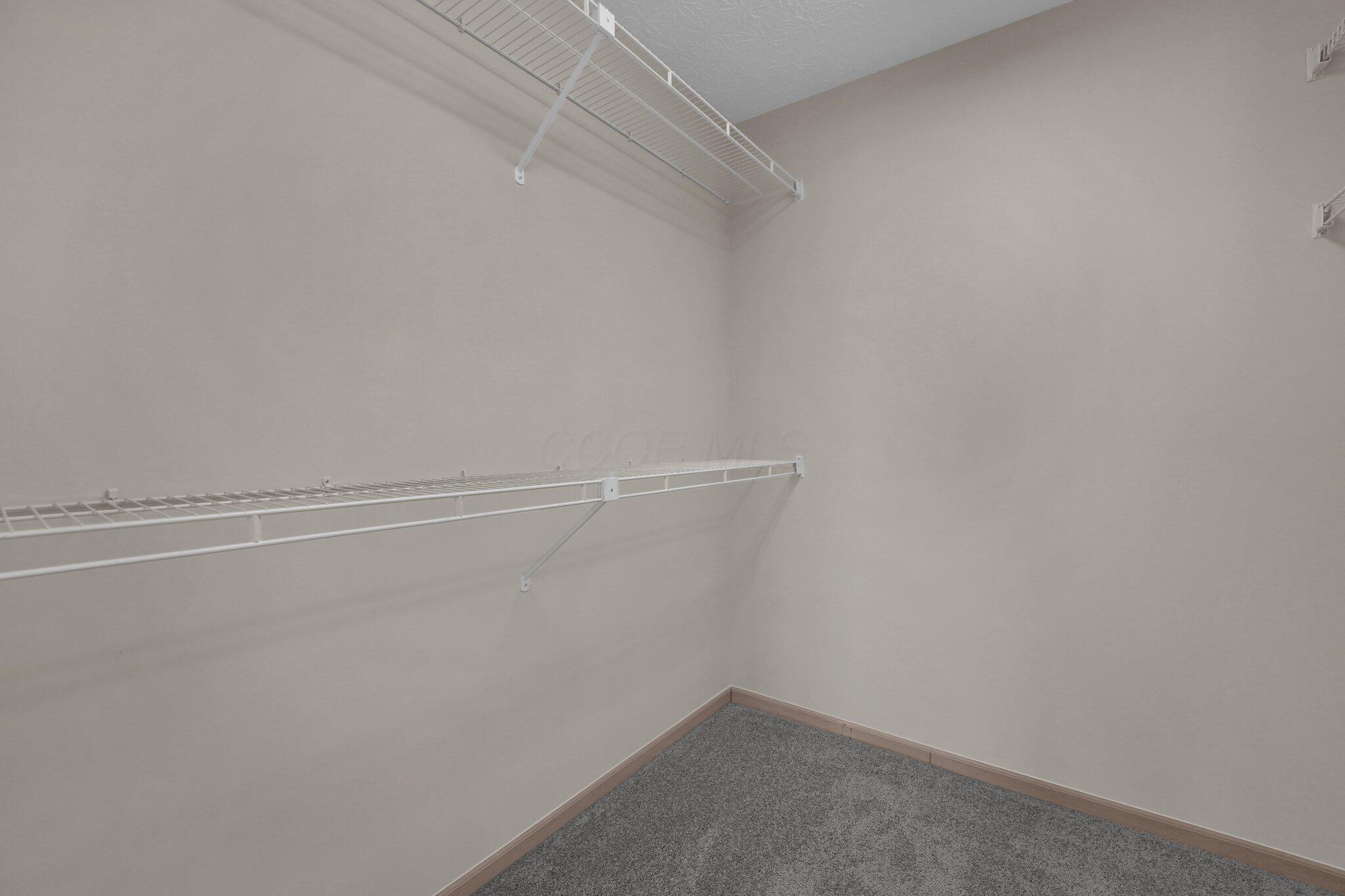 5585 Meadowood Lane, Westerville, Ohio image 12