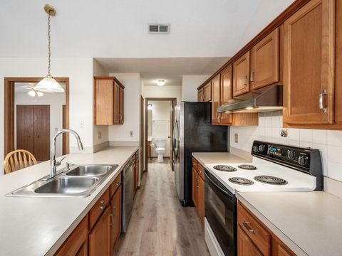 Tiny photo for 4920 Meadow Run Drive, Hilliard, OH 43026 (MLS # 226002664)