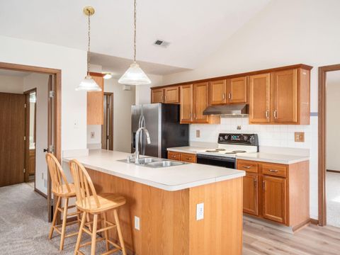 Tiny photo for 4920 Meadow Run Drive, Hilliard, OH 43026 (MLS # 226002664)