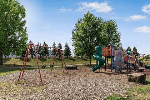 Tiny photo for 4920 Meadow Run Drive, Hilliard, OH 43026 (MLS # 226002664)