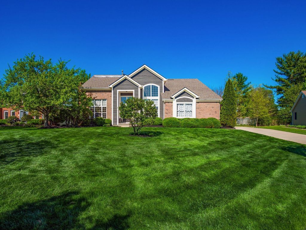 Photo of 4931 Drymen Court, Dublin, OH 43017 (MLS # 226013509)