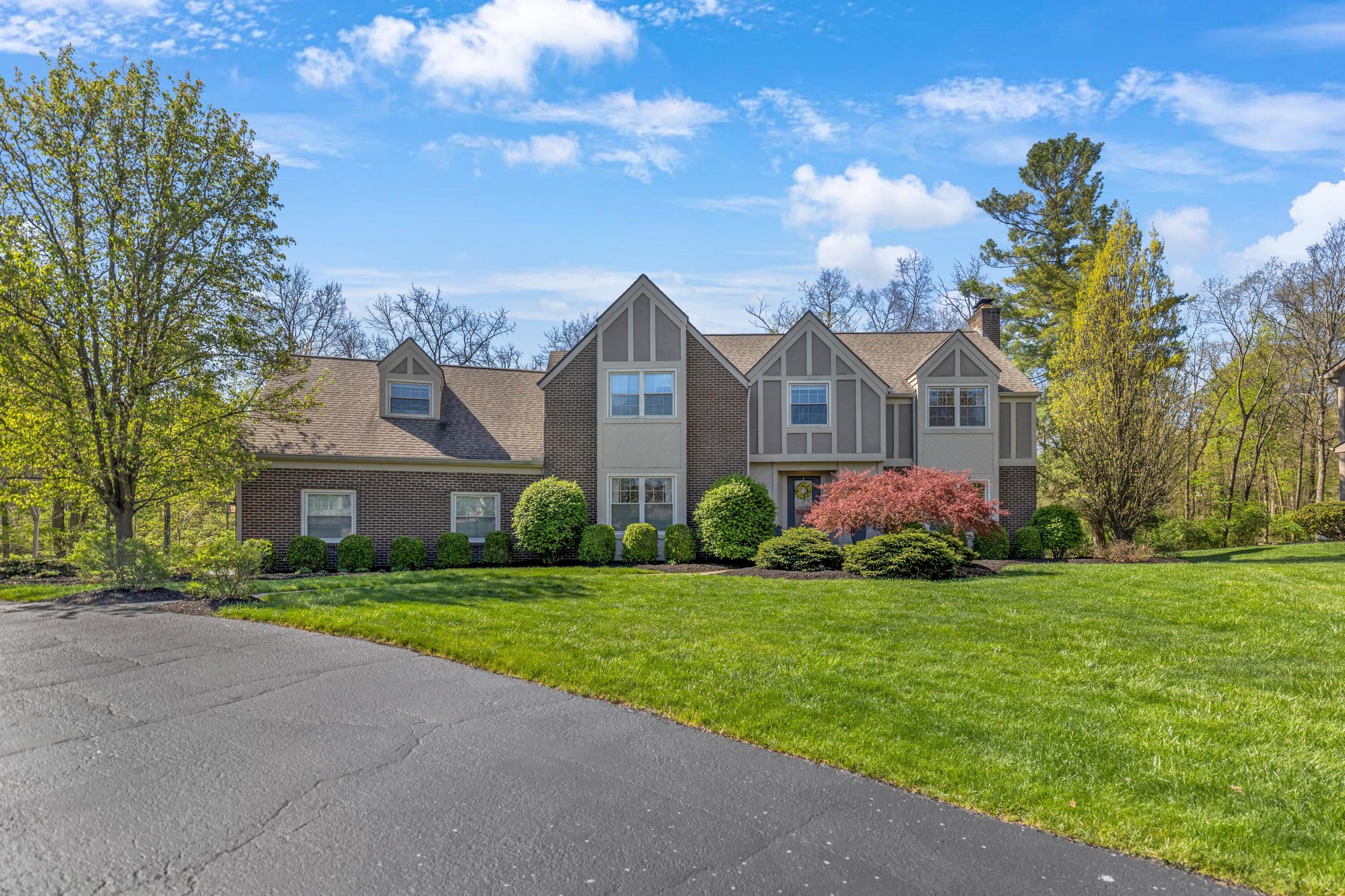 8565 Crail Court, Dublin, Ohio image 2