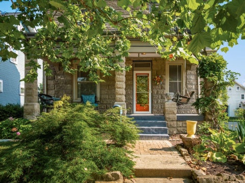 Homes For Sale - 176 E Kelso Road<br/> Columbus, OH 43202