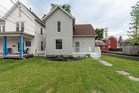 Photo of 17 S Oregon Street, Johnstown, OH 43031 (MLS # 226015221)