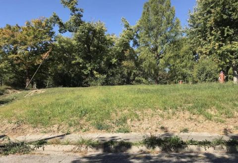 Photo of 1611 Karr Street, Springfield, OH 45503 (MLS # 225046138)