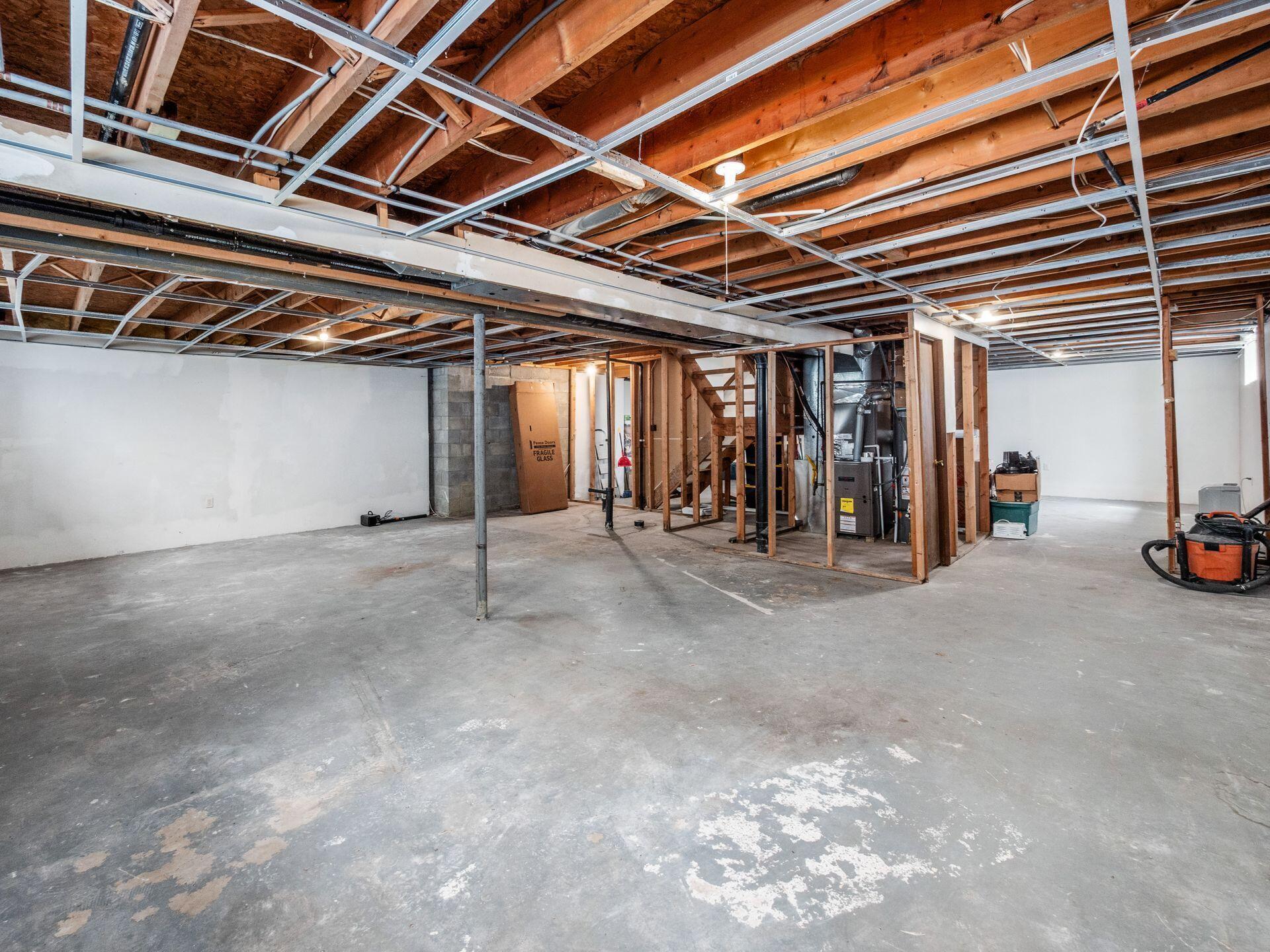 4015 Marsol Avenue, Grove City, Ohio image 33