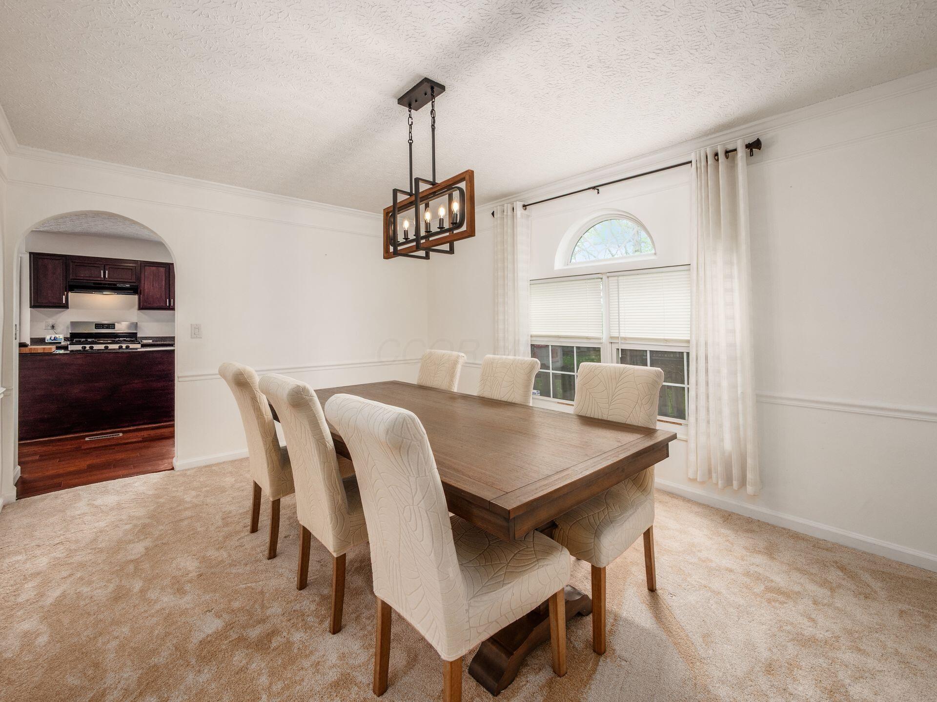 4015 Marsol Avenue, Grove City, Ohio image 6