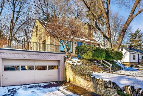 Photo of 4827 BELLANN Road, Columbus, OH 43221 (MLS # 226000024)