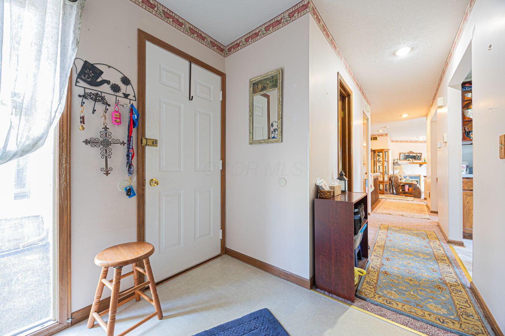 1364 Azalea Drive, Reynoldsburg, Ohio image 3