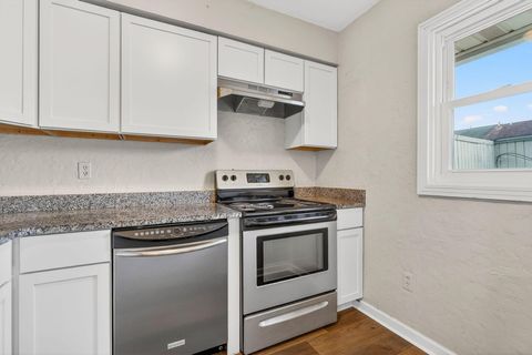 Tiny photo for 1056 Hardesty Place W, Columbus, OH 43204 (MLS # 226000744)