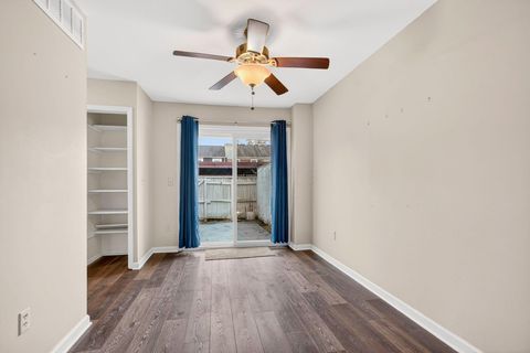 Tiny photo for 1056 Hardesty Place W, Columbus, OH 43204 (MLS # 226000744)