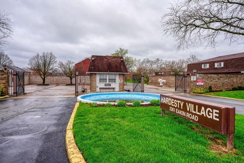 Tiny photo for 1056 Hardesty Place W, Columbus, OH 43204 (MLS # 226000744)