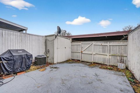 Tiny photo for 1056 Hardesty Place W, Columbus, OH 43204 (MLS # 226000744)