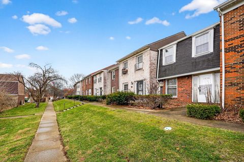 Tiny photo for 1056 Hardesty Place W, Columbus, OH 43204 (MLS # 226000744)