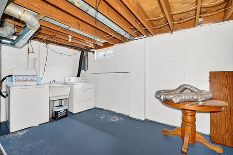 Tiny photo for 1056 Hardesty Place W, Columbus, OH 43204 (MLS # 226000744)