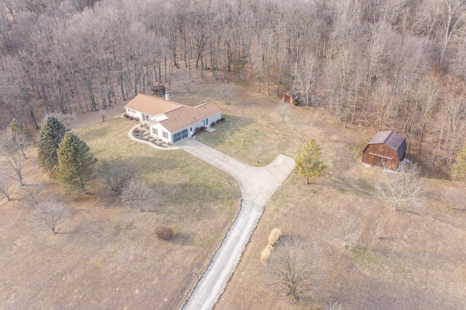 26341 Baldner Road, Danville, Ohio image 45