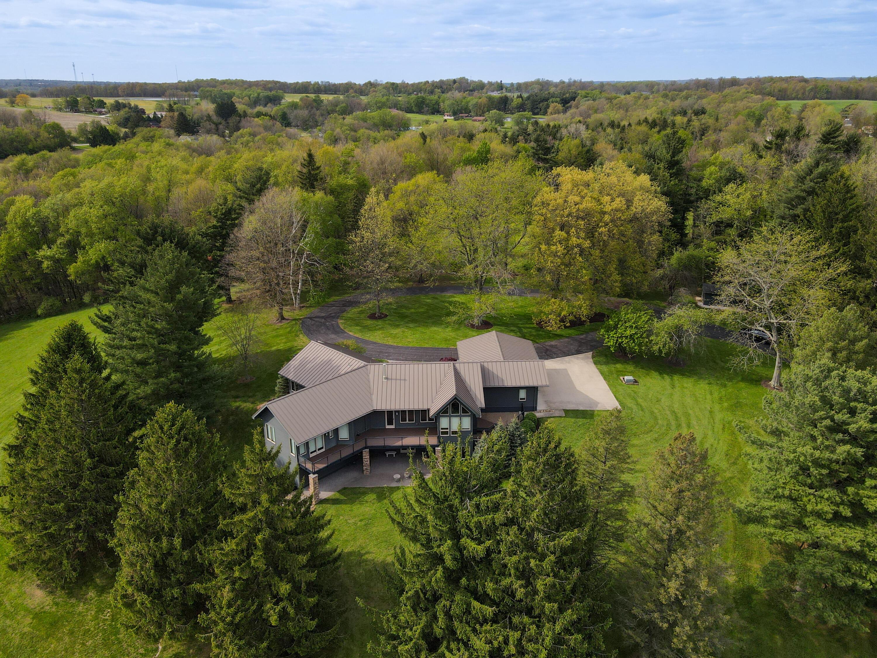 1085 Pleasant Valley Road