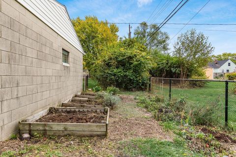 Tiny photo for 1283 Pauline Avenue, Columbus, OH 43224 (MLS # 225040589)
