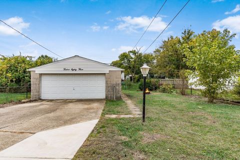 Tiny photo for 1283 Pauline Avenue, Columbus, OH 43224 (MLS # 225040589)