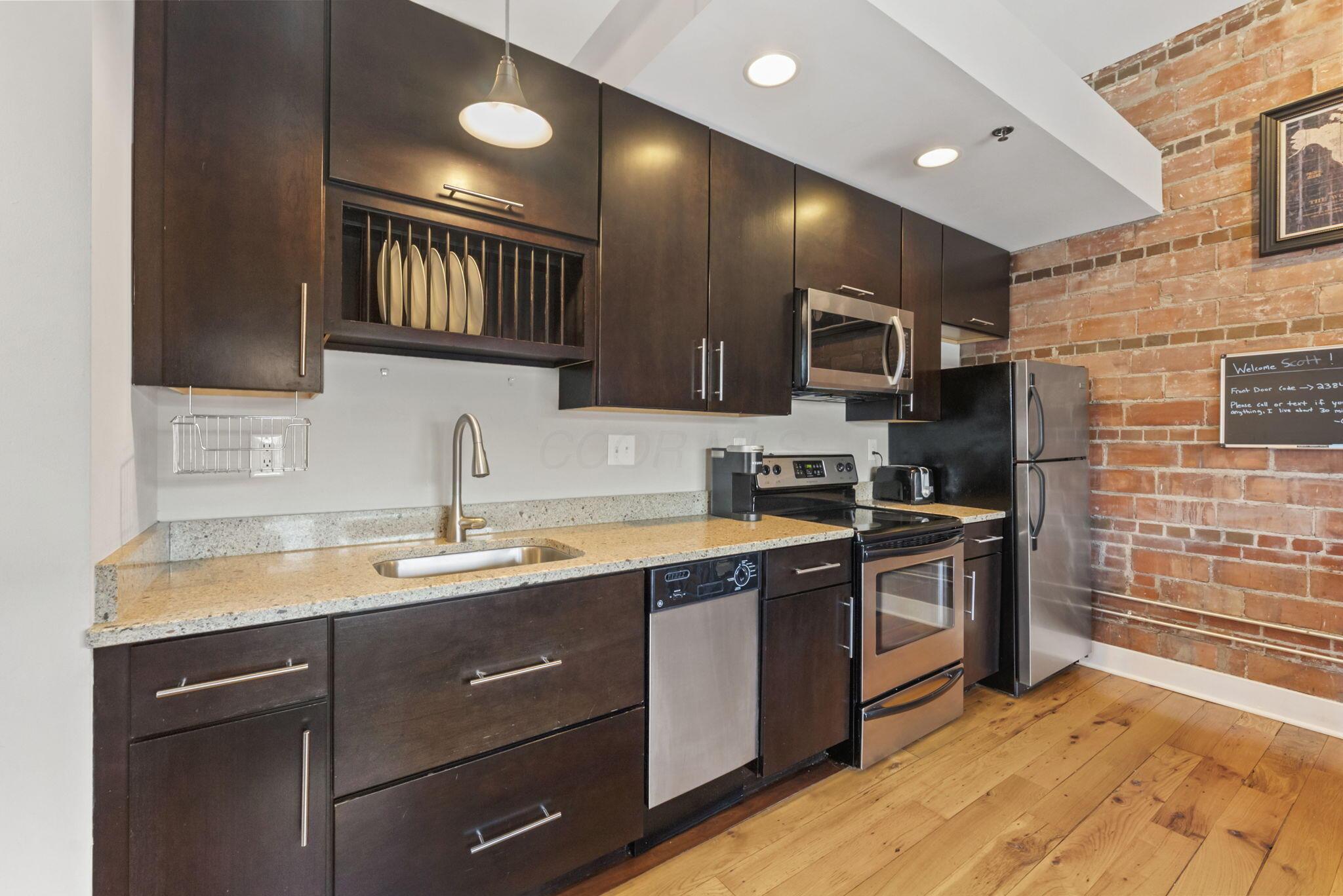 221 N Front Street 602