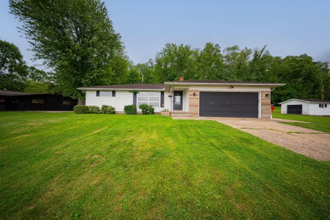 Homes For Sale - 248 Crowley Drive<br/> Roseville, OH 43777