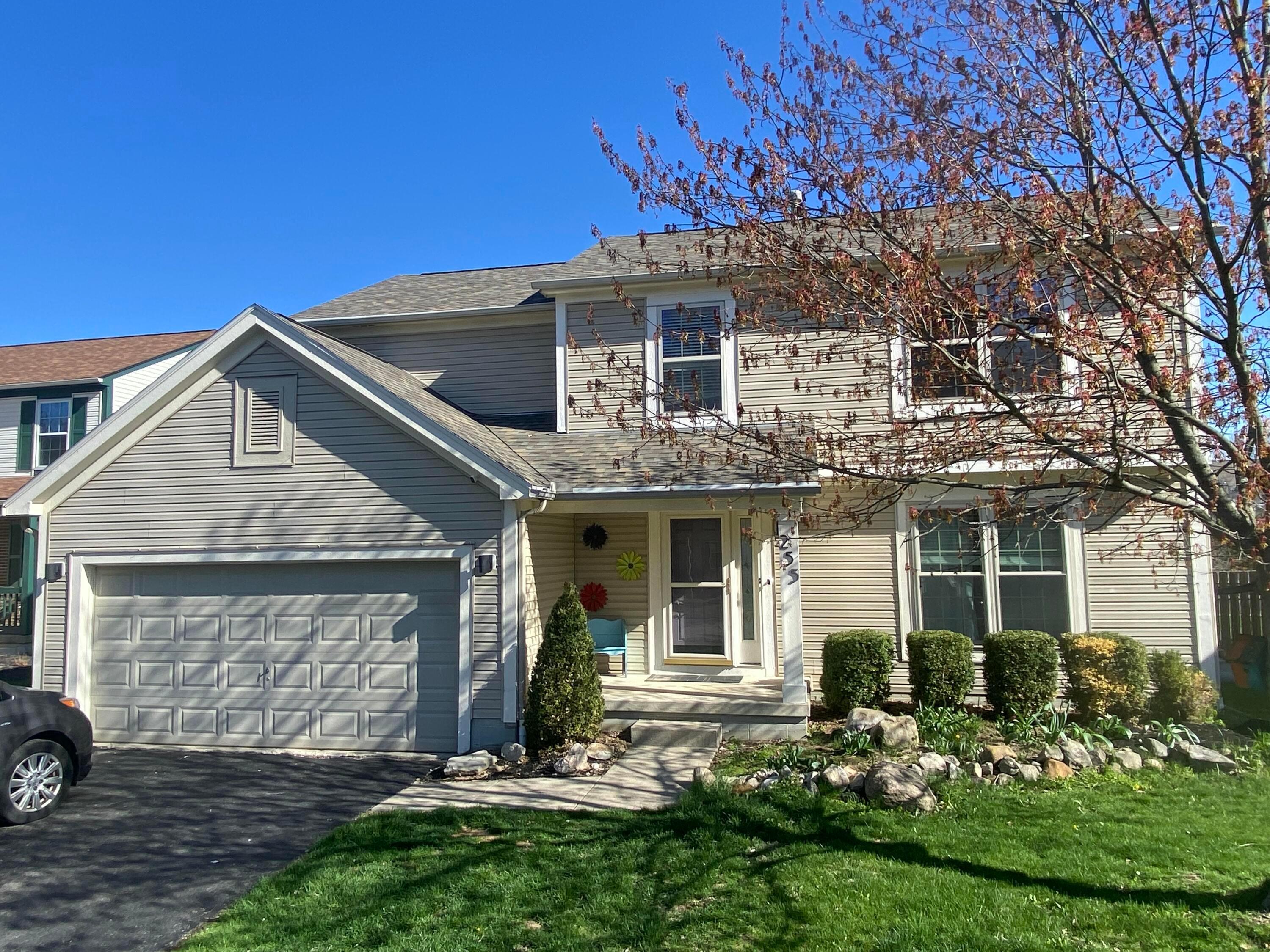 255 Lofton Circle, Delaware, Ohio image 1