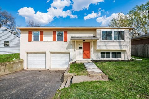 Photo of 5548 Roche Drive, Columbus, OH 43229 (MLS # 226011388)