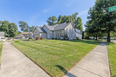 Tiny photo for 3992 Silverglade Court, Columbus, OH 43230 (MLS # 226034478)