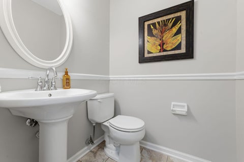 Tiny photo for 3992 Silverglade Court, Columbus, OH 43230 (MLS # 226034478)