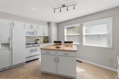 Tiny photo for 3992 Silverglade Court, Columbus, OH 43230 (MLS # 226034478)