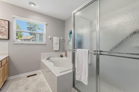 Tiny photo for 3992 Silverglade Court, Columbus, OH 43230 (MLS # 226034478)