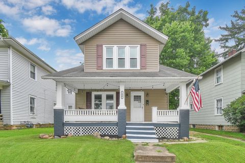 Photo of 138 Neal Avenue, Newark, OH 43055 (MLS # 226025253)