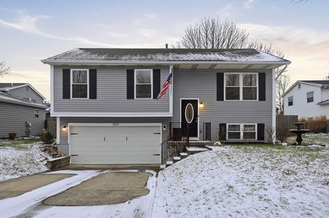 Photo of 2353 Spring Cress Avenue, Grove City, OH 43123 (MLS # 226000146)