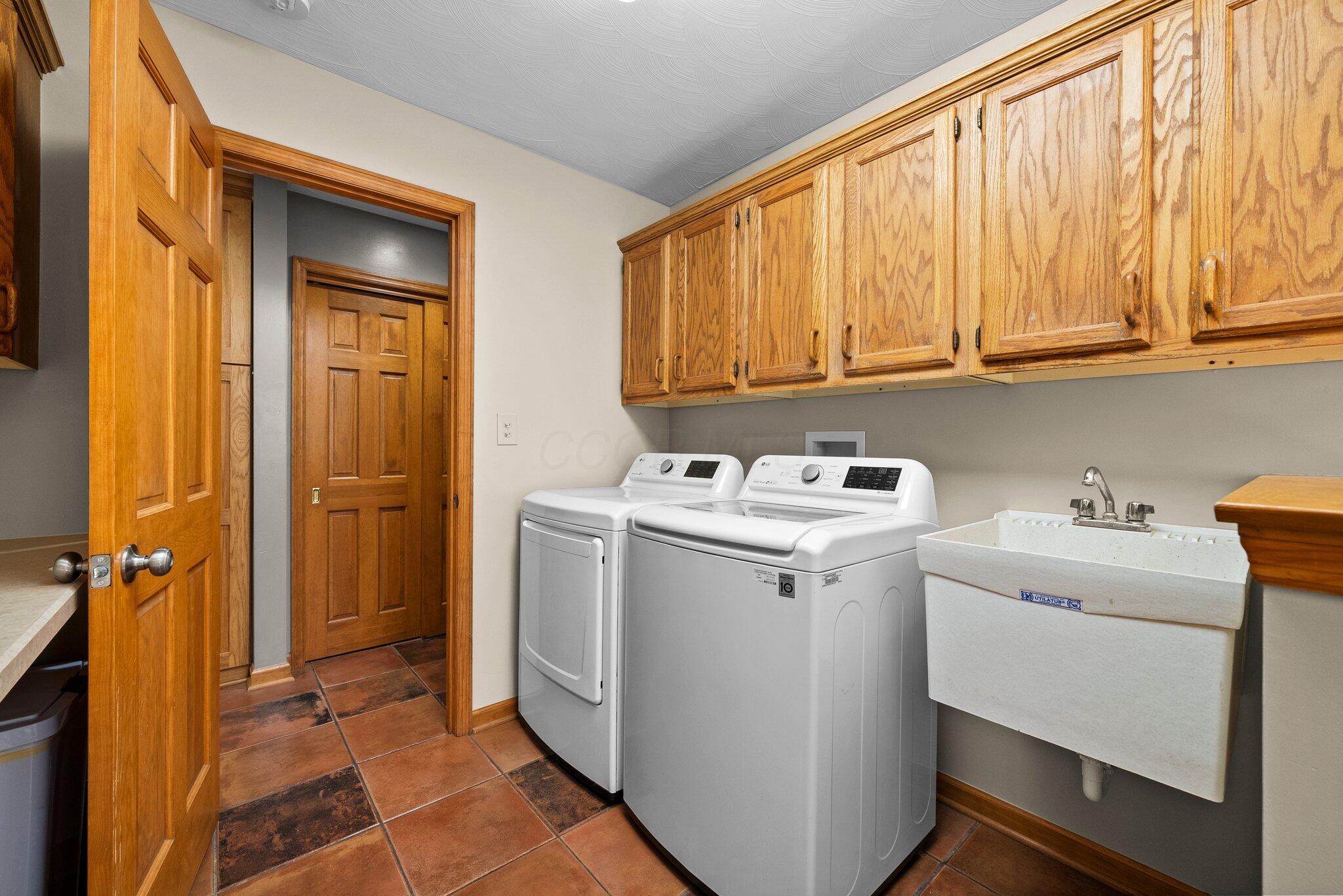 2600 S Three Bs And K Road, Galena, Ohio image 31